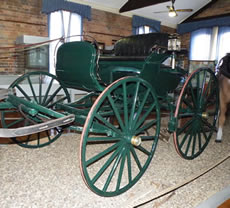 1880s Buggy Canoe Front, Turtle Back Buggy